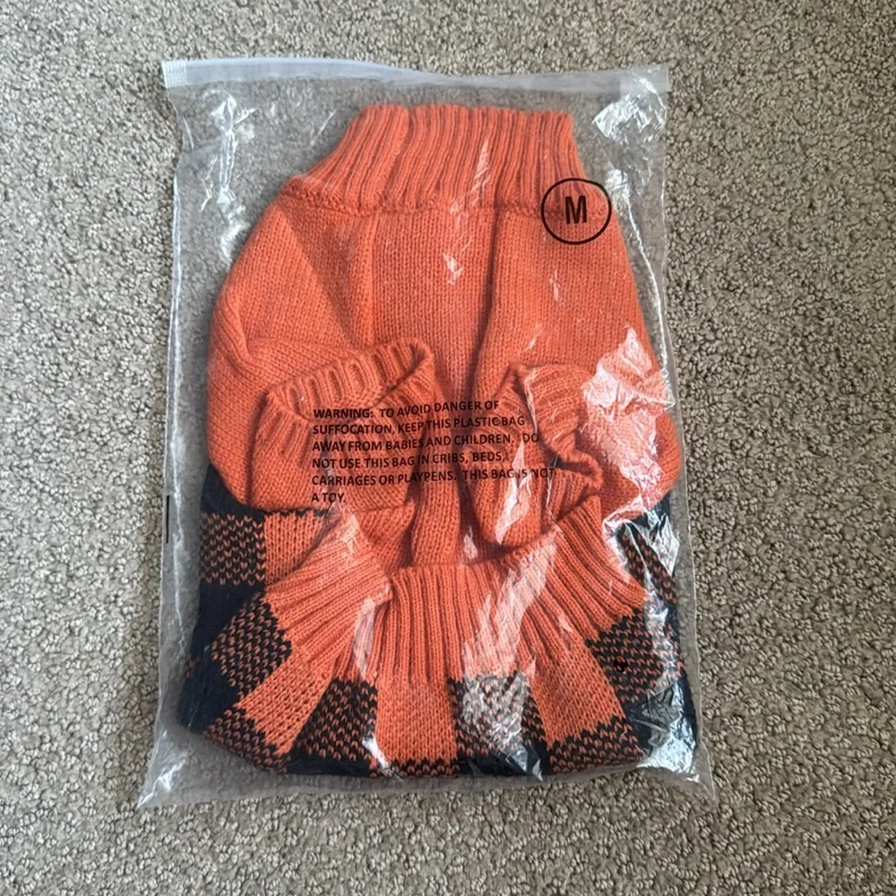 P5 NIB  Lanyarco Pumpkin‎ Dog Halloween Sweater - Size: Medium